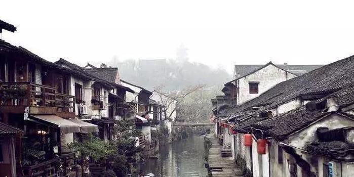 微软收盘市值首次站上3万亿美元